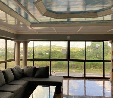 Dwarsloop House | 606 Guesthouse