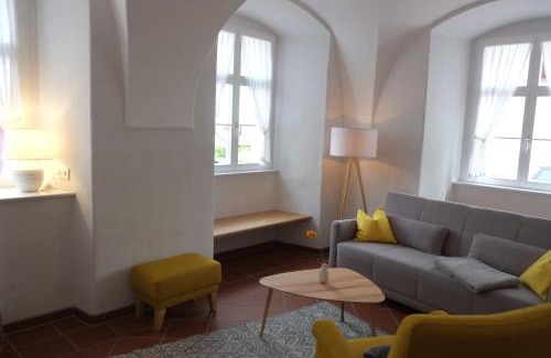 Pielenhofen Apartment | 60qm Wohnung Naabtal im historischen Pfarrhaus Pielenhofen