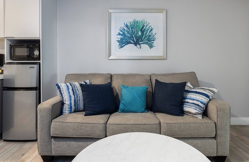Rock Harbor Condo | 610 Mariners Club | 1 Bed, 1 Bath