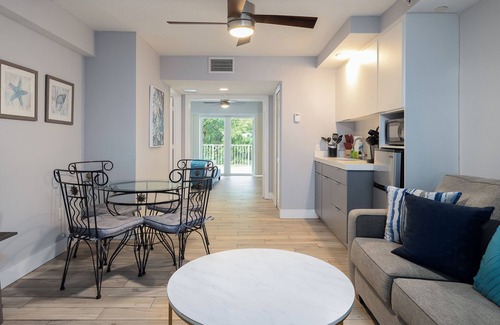 Rock Harbor Condo | 610 Mariners Club | 1 Bed, 1 Bath