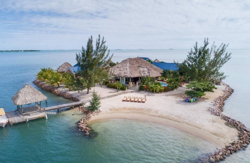 Placencia Villa | 650 m² Villa ∙ 5 bedrooms ∙ 14 guests