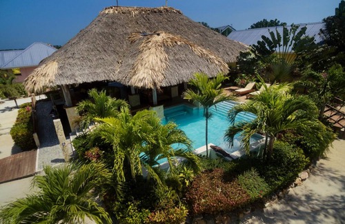 Placencia Villa | 650 m² Villa ∙ 5 bedrooms ∙ 14 guests