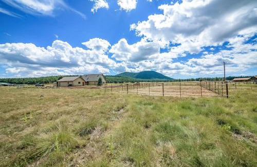 Baderville House | 6555 N Chambers Dr