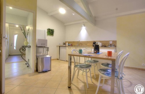 Reyrieux House | 67 m² Gîte ∙ 1 bedroom ∙ 4 guests