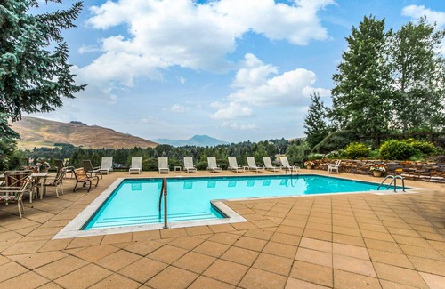 Elkhorn Village Condo | 69 m² Condo ∙ 1 bedroom ∙ 5 guests