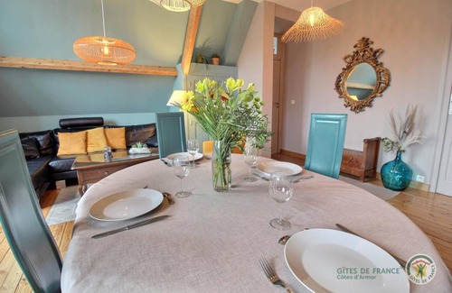 Dinan House | 69 m² Gîte ∙ 2 bedrooms ∙ 4 guests