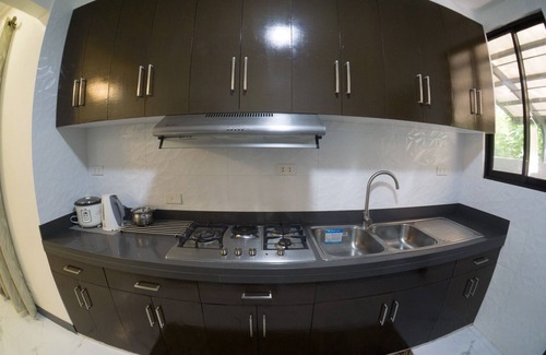 Coron House | ✔6BDR HOUSE ✔FOR FAMILIES ✔COUPLES ✔GROUP OF FREINDS ✔QUIET ✔SECURED