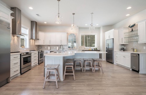 Hot Springs House | 6BR Luxe Lakefront Home, Private Pool, Hot Tub, Boat Dock, Putting Green, Views