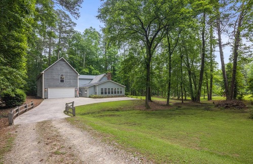 North Augusta House | 7 Acre Prvt Estate Boat Pond 16 Movie Fishing