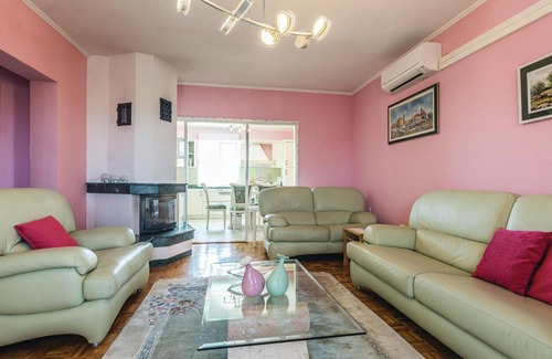 Crno House | 7 bedroom gorgeous home in Zadar