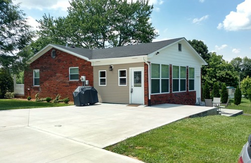 Nancy House | 7 Bedroom Home/Lake Cumberland/Somerset/Pulaski County Park/Lees Ford Marina