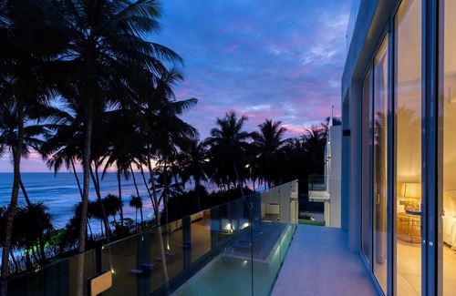 Kahandamodara Villa | 7-Bedroom Luxury Beachfront Villa with Private Pool in Tangalle