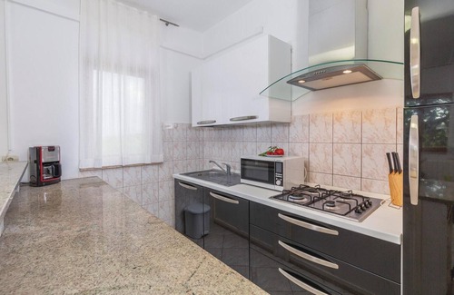 Presika House | 7 bedroom nice home in Labin