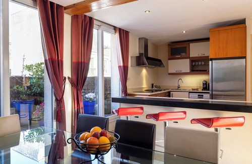 Parc-de-Montsouris House | 7 bedroom townhome in brilliant Paris with AC, fitness room, WiFi, Art