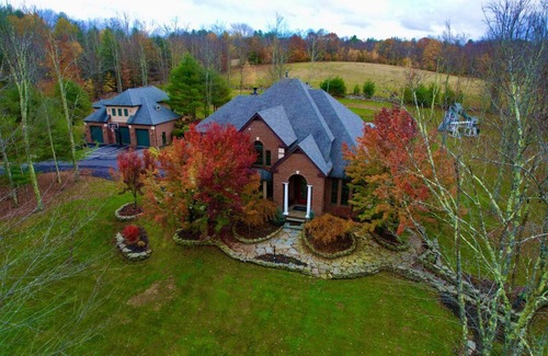 Ellenville House | 7 Bedrooms w/KING Suite, Heated Pool, 16 seat Theatre, 2 Game Rooms