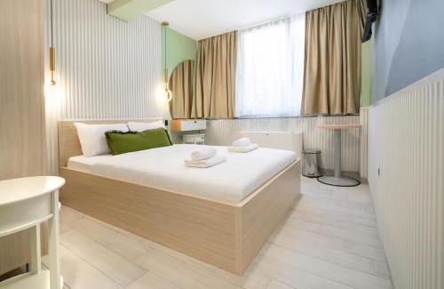Downtown Bed & Breakfast | 7 Hills Rooms