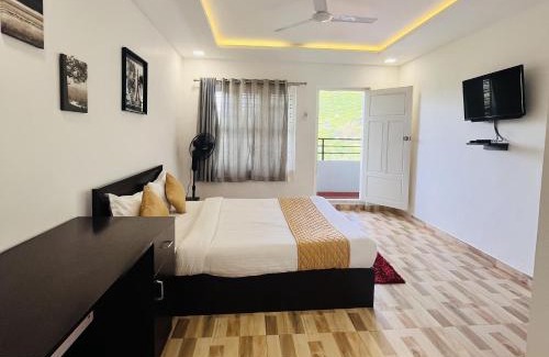 Moolakadai Hotel | 7 Malai Residency