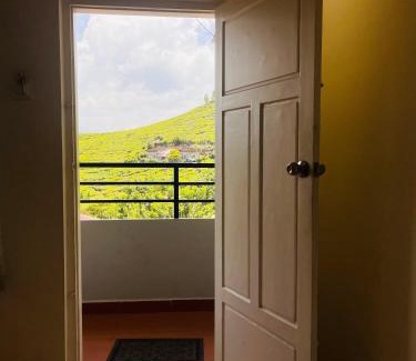 Moolakadai Hotel | 7 Malai Residency