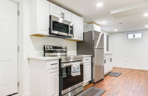Brooklyn Park Apartment | 7 Mi to Baltimore: Maryland Gem w/Shared Yard!