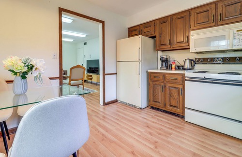 Bedford Apartment | 7 Mi to Downtown Toledo & Riverfront: Cozy Apt!