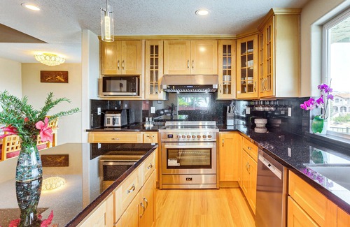 East San Jose House | 7 Mi to Dtwn San Jose: City-View Family Getaway