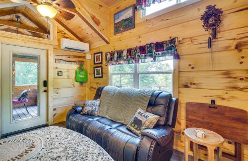 Mill Spring House | 7 Mi to Lake Lure Mill Spring Cabin with Hot Tub