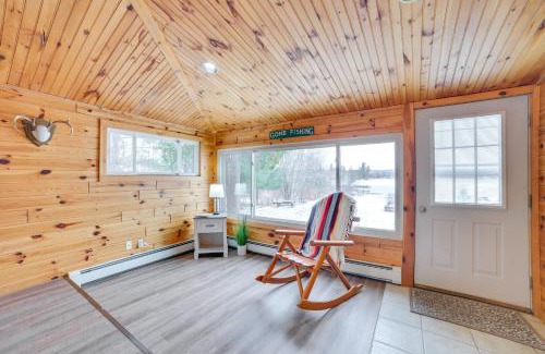 Petoskey House | 7 Mi to Nubs Nob Lakefront Abode with Fire Pit!