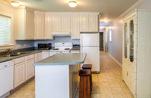 Oxford House | 7 Mi to Ole Miss: Quiet Rural Retreat w/Yard!