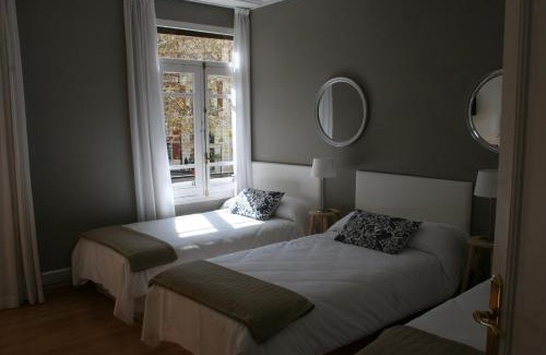 Eixample Bed & Breakfast | 7 Moons B&B