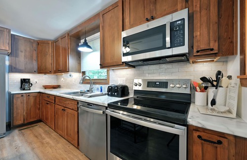 Northwoods Beach Cabin | 7 Pines Cabin on Lac Courte Oreilles - Peaceful Northwoods Getaway