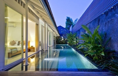 Petitenget Villa | 7' walk to beach/shops, spacious & quiet