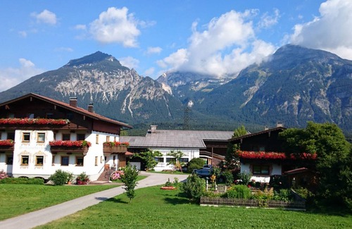 Strass im Zillertal Apartment | 70 m² Apartment ∙ 2 bedrooms ∙ 5 guests