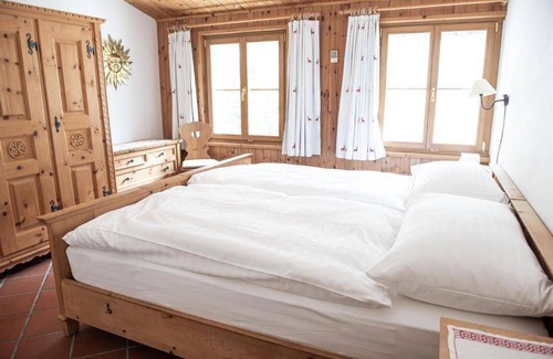 Sils-Maria Apartment | 70 m² Apartment ∙ 2 bedrooms ∙ 4 guests