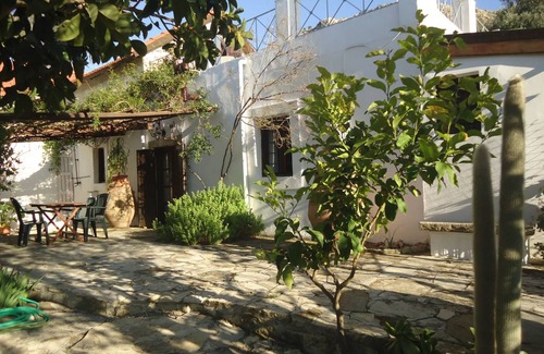 Faistos Cottage | 70 m² Cabin ∙ 2 bedrooms ∙ 3 guests