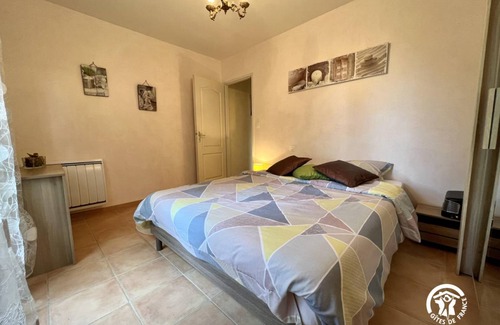 Villemoustaussou House | 70 m² Gîte ∙ 2 bedrooms ∙ 5 guests
