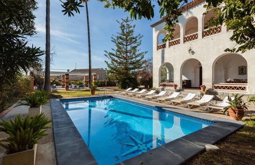 Cabrils Villa | 700 m² Villa ∙ 6 bedrooms ∙ 12 guests