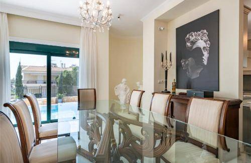 Vari-Voula-Vouliagmeni Villa | 700 m² Villa ∙ 6 bedrooms ∙ 12 guests