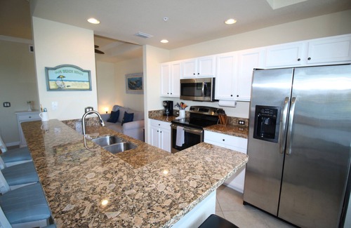 Bradenton Condo | 7015-106 Beautiful 1st floor River Strand condo