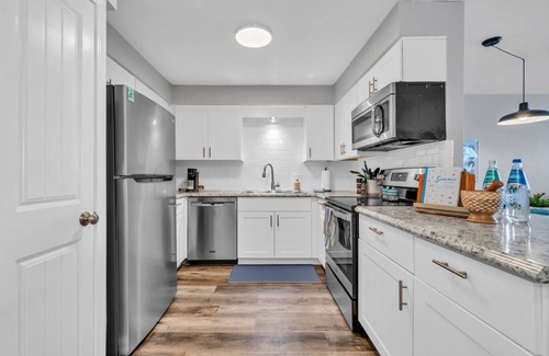 Fort Walton Beach - Destin Condo | 702 | Low Winter Rates! Beach + Pool + Tennis on Scenic 98!