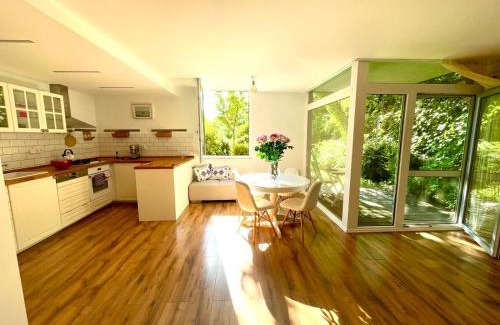 Old Town Apartment | 70m2 Romantic Living in the Old Town with Garden