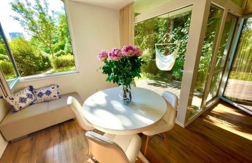 Old Town Apartment | 70m2 Romantic Living in the Old Town with Garden