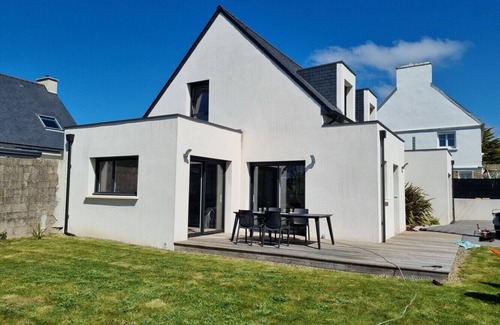 Audierne House | 710-Modern villa 100m from the beach