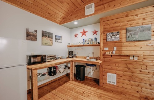 Maple Falls Cabin | 71MF- Rustic - Pets Ok - Sleeps 4 by RedAwning