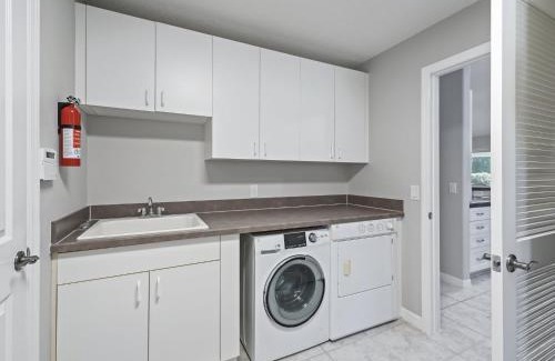 Chatham House | 7294 Z2A VILLAGE OF CHATHAM by REMAX Premier