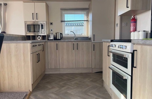 Pevensey Ski Chalet | 74 Bayside Cove Pevensey Bay Holiday Park
