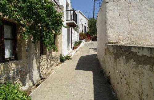Pefki House | 75 m² House ∙ 2 bedrooms ∙ 6 guests