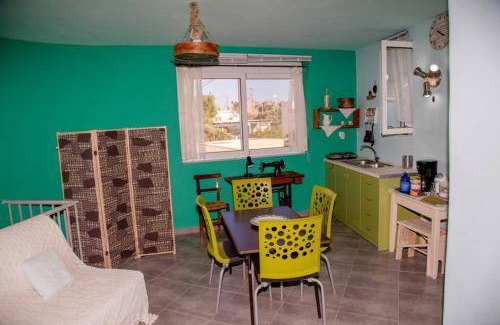 Pefki House | 75 m² House ∙ 2 bedrooms ∙ 6 guests