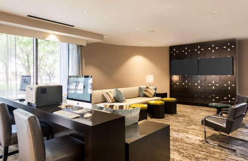 Uptown Hotel | 76 m² Hotel ∙ 127 guests