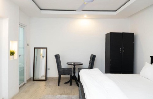 Accra House | 7Brothers Realty