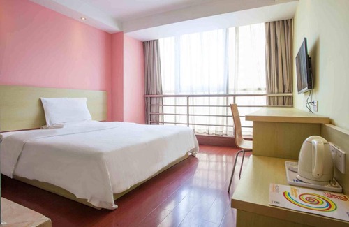 Xihu Hotel | 7Days Premium Nanchang Railway Station